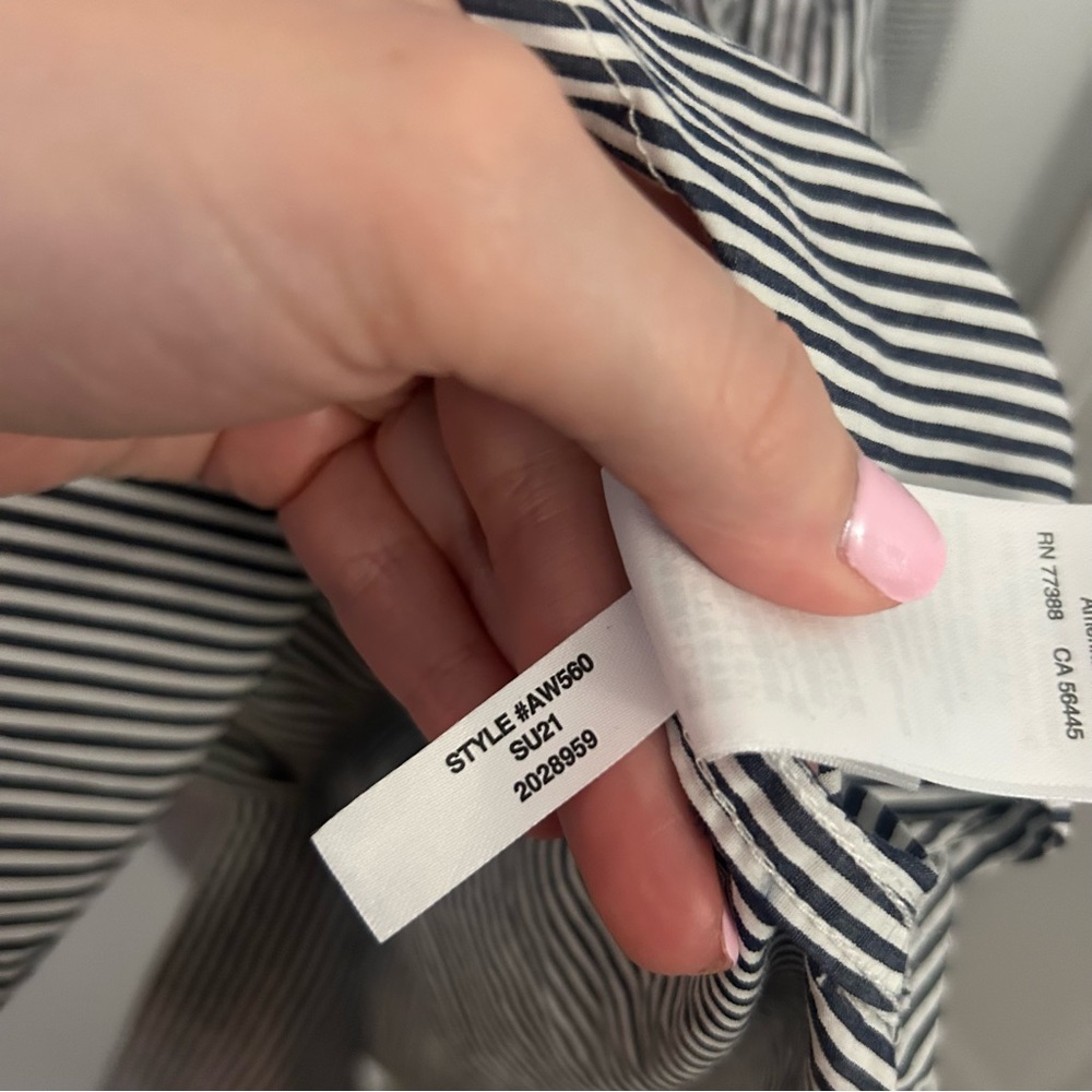 J. CREW Classic-fit Crisp Cotton Poplin Shirtdress - Picture 7 of 8